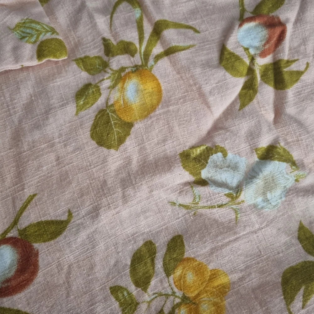 Petal & Pup Cecily Short Sleeve Button Down Top - Picture 6 of 8